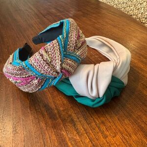 ❤️BOGO*
Set of high quality headbands